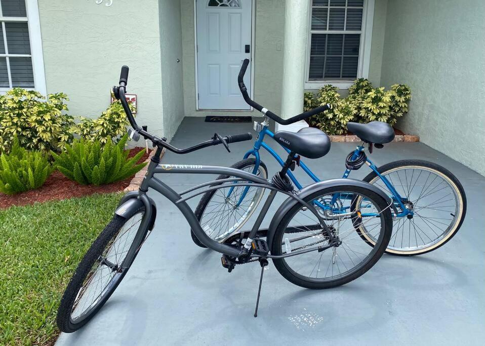 Spacious Home Near Downtown & The Beach Delray Beach Exterior photo